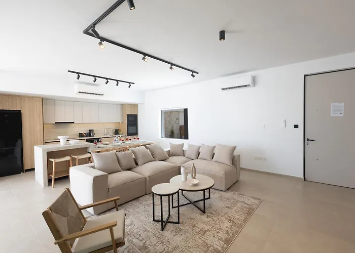 ヴィラ Orea Luxury アヤナパ