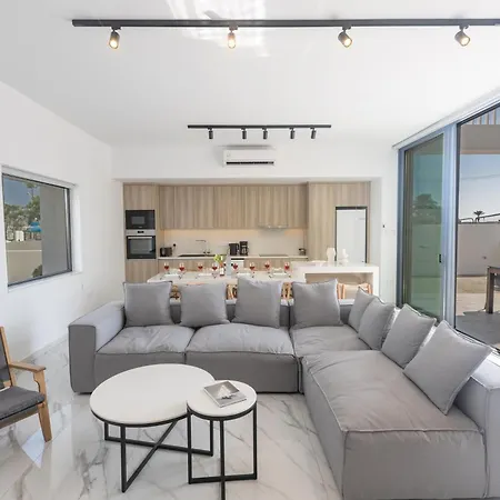 Orea Luxury * 아이아 나파