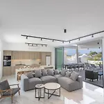 Orea Luxury Villa *