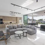 Orea Luxury Villa *