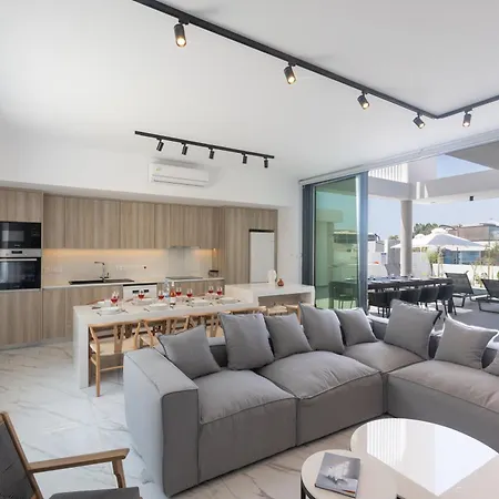 Orea Luxury איה נאפה