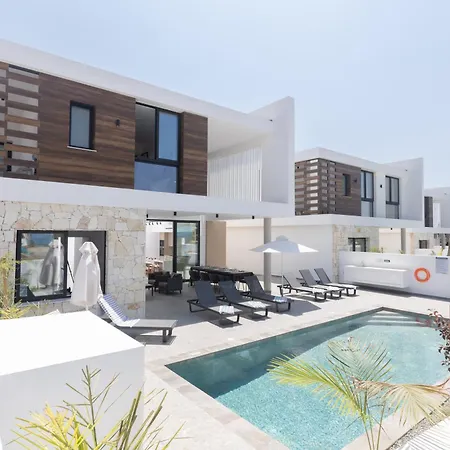 וילה Orea Luxury *